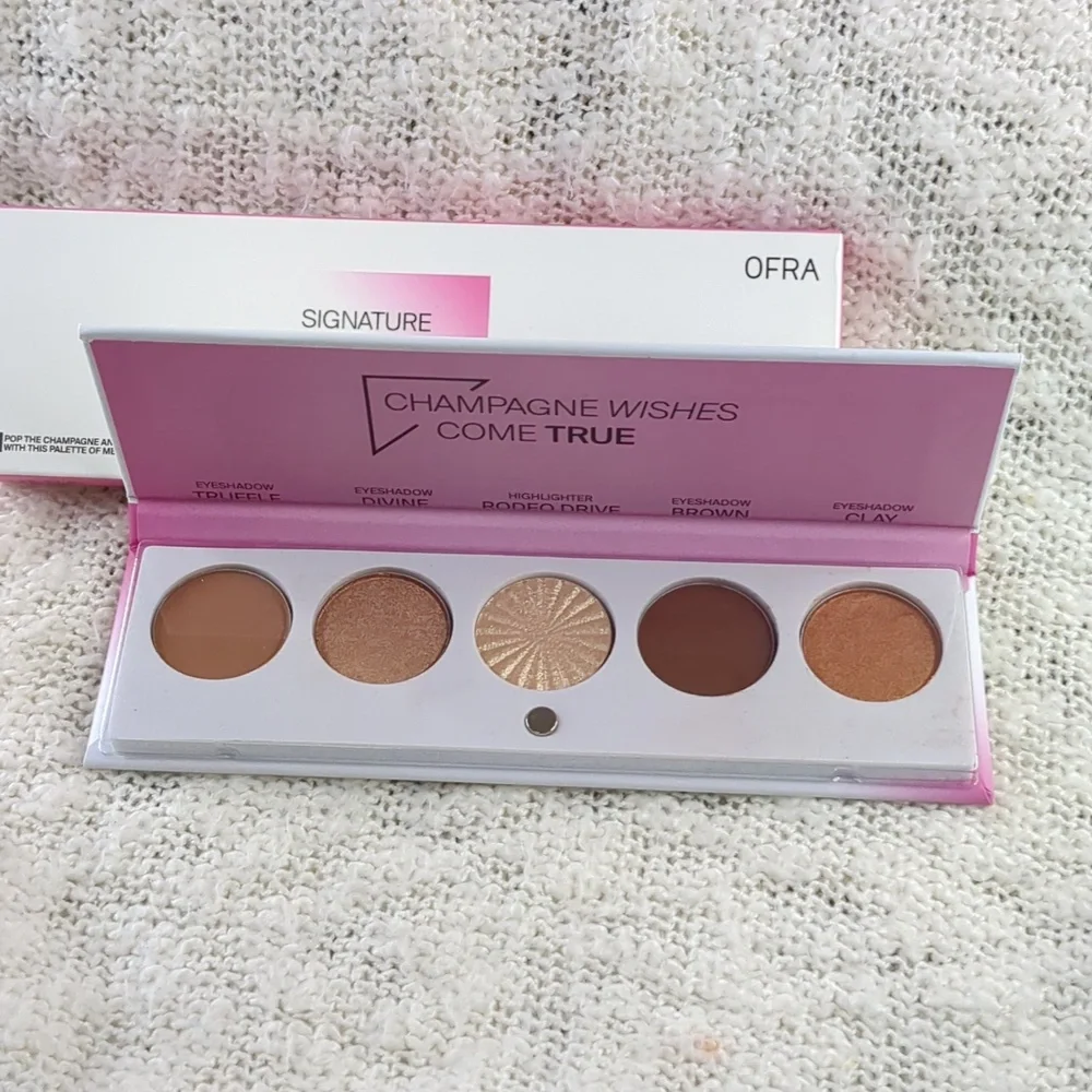 OFRA Signature Palette in Luxe, 7.5g/0.26oz - Picture 5 of 11